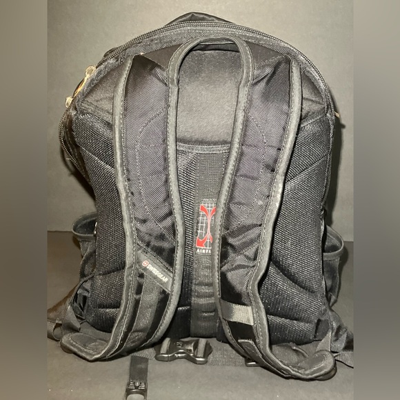 Swiss Army by Wenger Backpack with Signature Consultants Embroidered - Picture 5 of 16